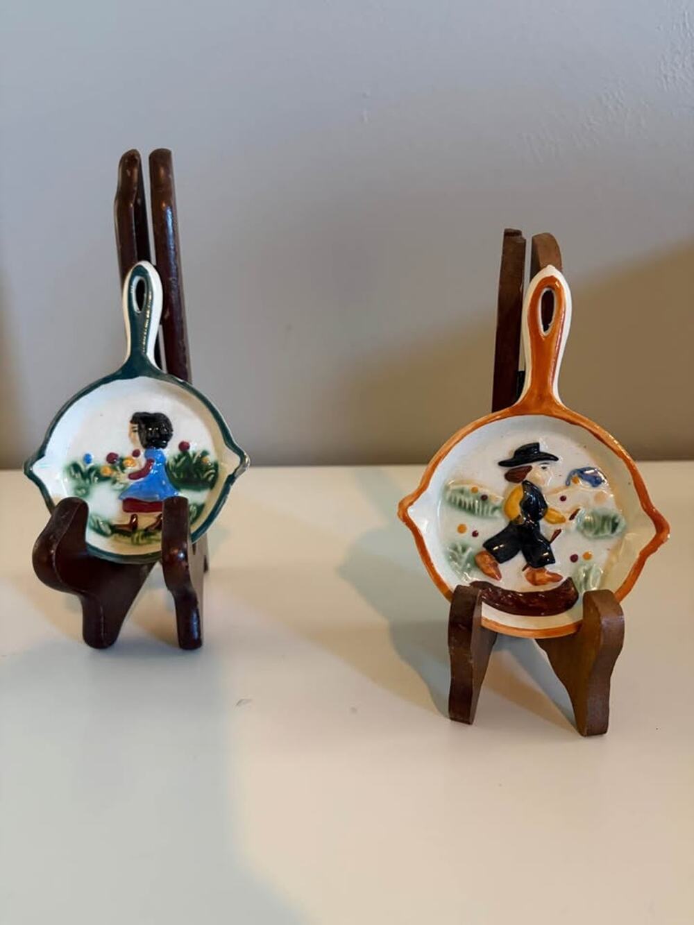 Vintage Hand Painted Ceramic Mini Skillet Wall Decor - Set of 2